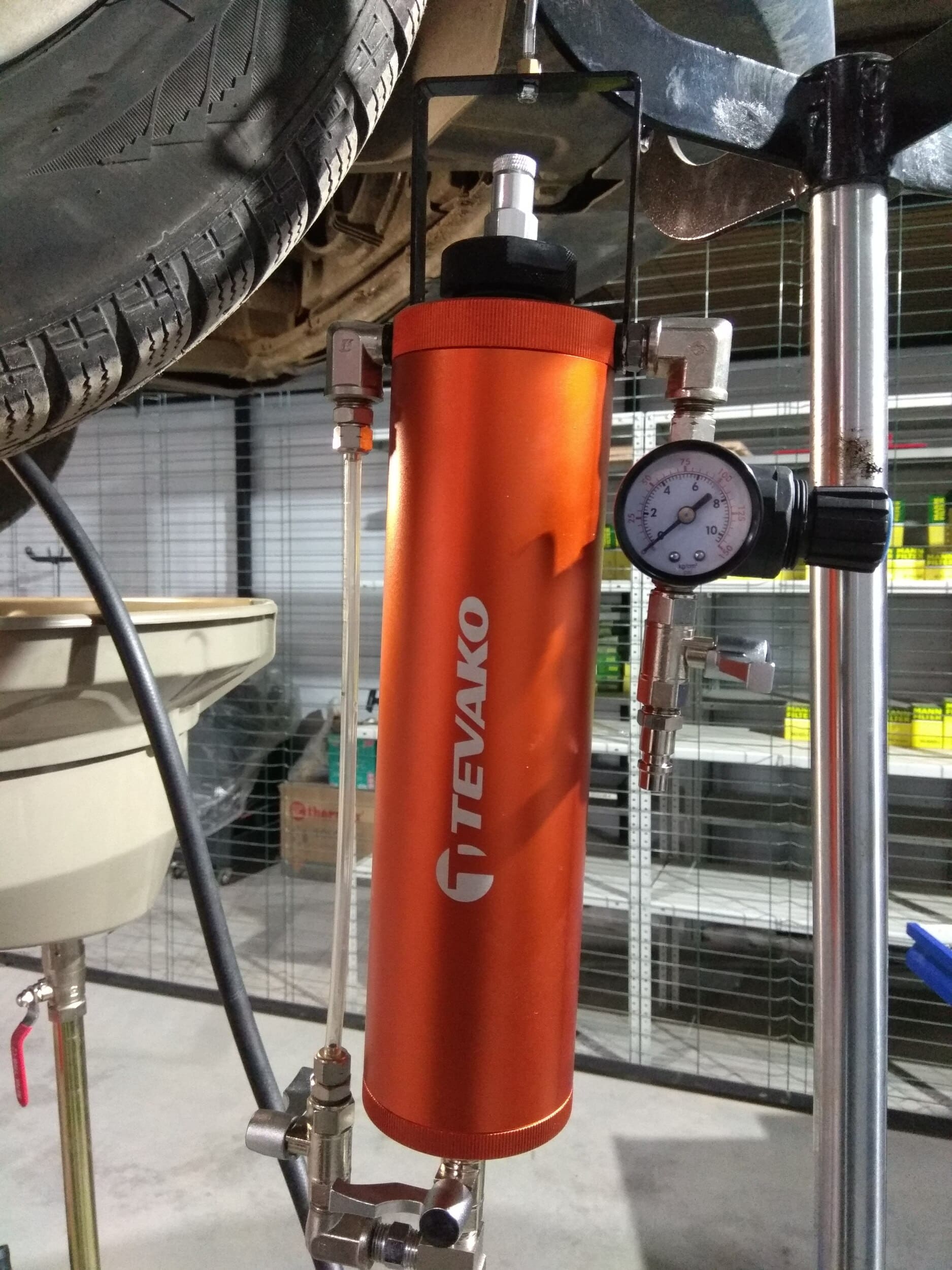 MOTUL Сервис - Профессиональная замена масла и технических жидкостей в агрегатах легковых автомобилей, Санкт-Петербург , ул. Ванеева, д . 10