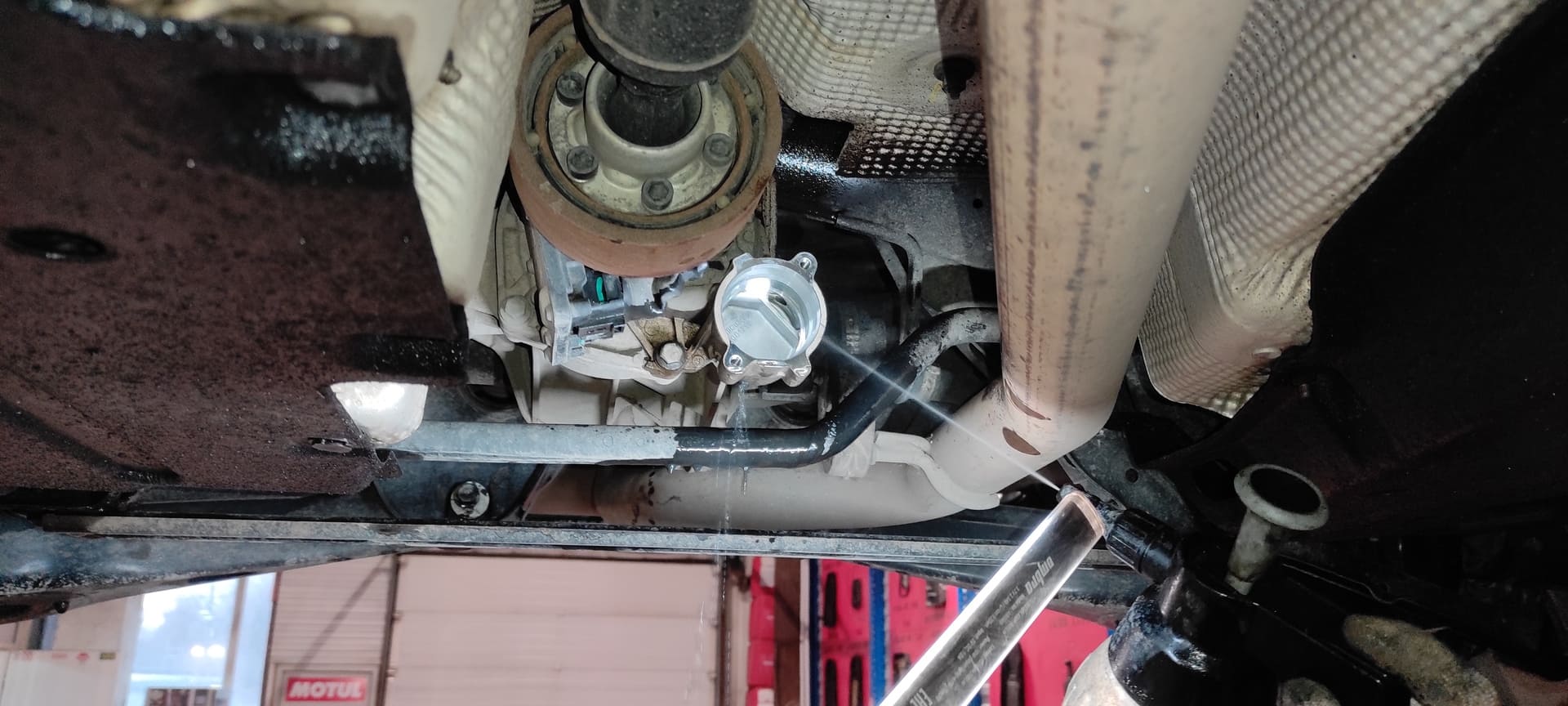 Замена масла в муфте Haldex