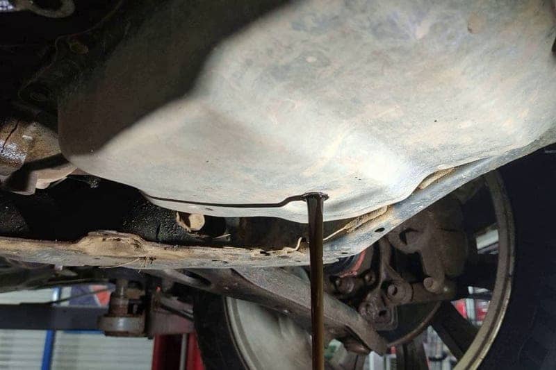 Профессиональное техобслуживание легковых автомобилей в СПб, MOTUL Сервис, Ванеева 10