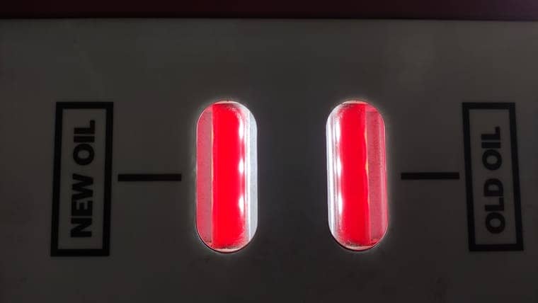 Цвет масла сравнялся. Потребовалось 12 литров трансмиссионной жидкости. В среднем для замены рекомендуется 1,5 заправочного объема масла. Это зависит от типа АКПП, пробега и условий эксплуатации.