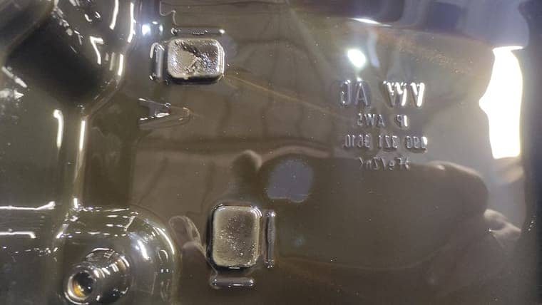 Крупных металлических частей на магнитах нет. Признаки разрушения АКПП отсутствуют.