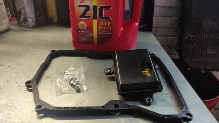 VW Polo Sedan | Пол­ная аппа­рат­ная заме­на мас­ла в АКПП 09G, Aisin TF60-SN