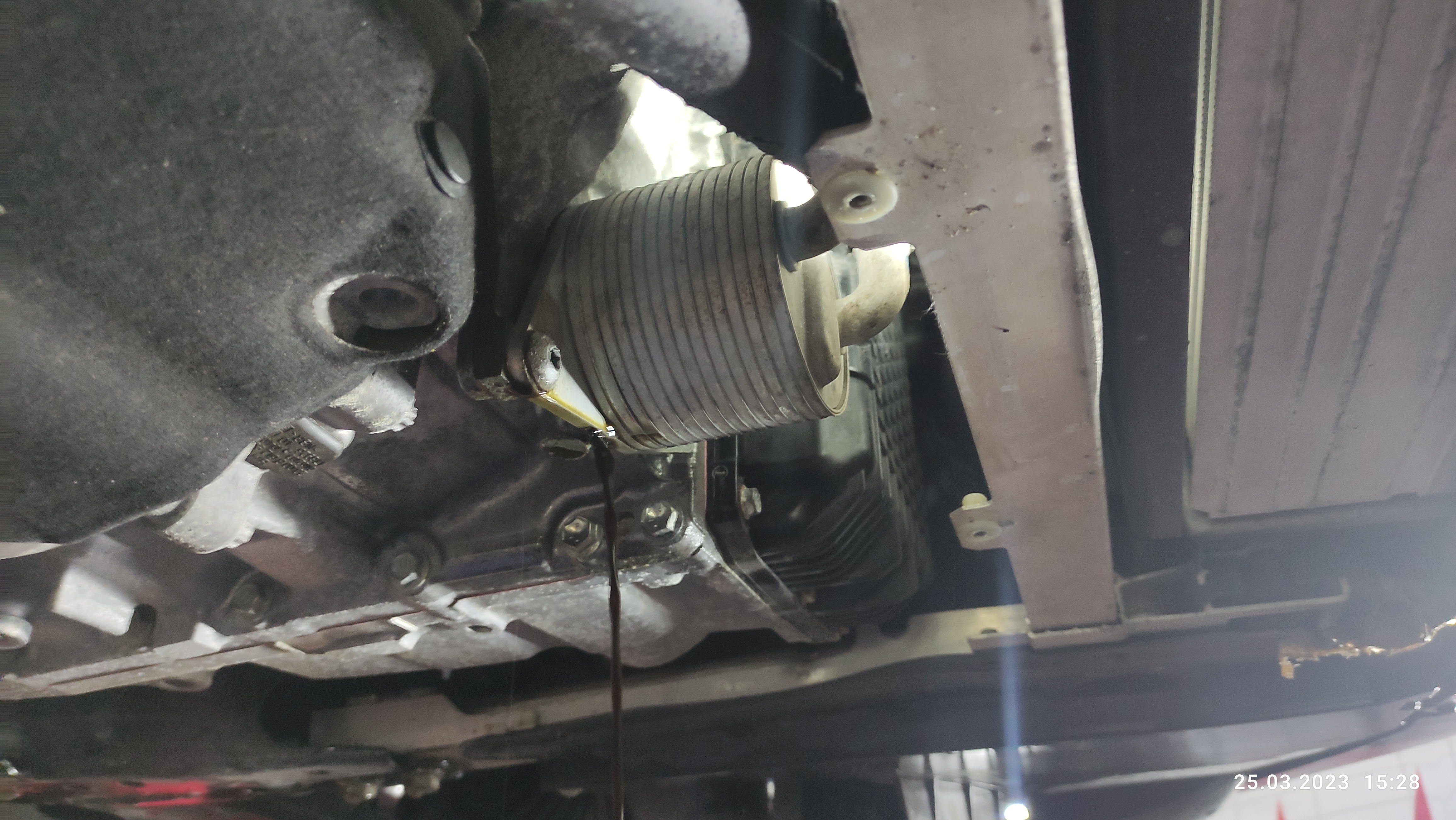 BMW X1 F48 | Полная аппаратная замена масла в АКПП GA8G45AW, Aisin TG81SC