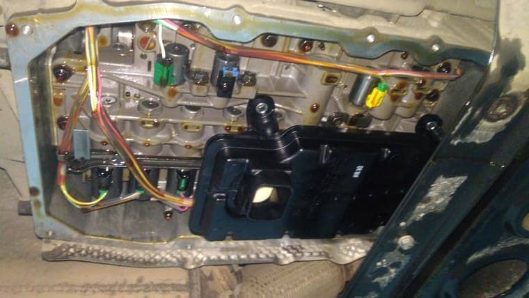 Устанавливаем новый фильтр коробки