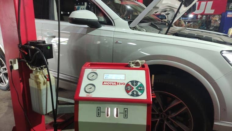 Audi Q7 4M | Полная аппаратная замена масла в АКПП ZF 8HP65, 0D5