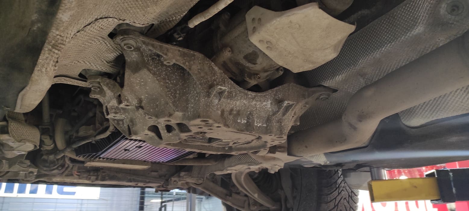 Когда установили кронштейн опоры, можно снять опорную стойку.