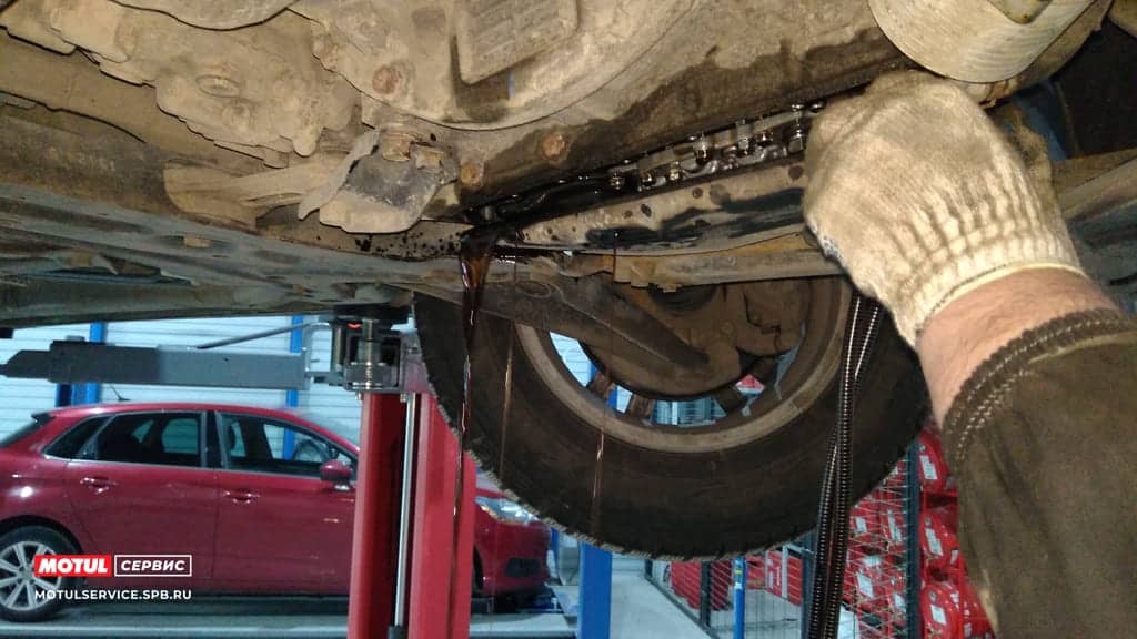 Mitsubishi Outlander | Пол­ная аппа­рат­ная заме­на мас­ла в вари­а­то­ре Jatco JF011E