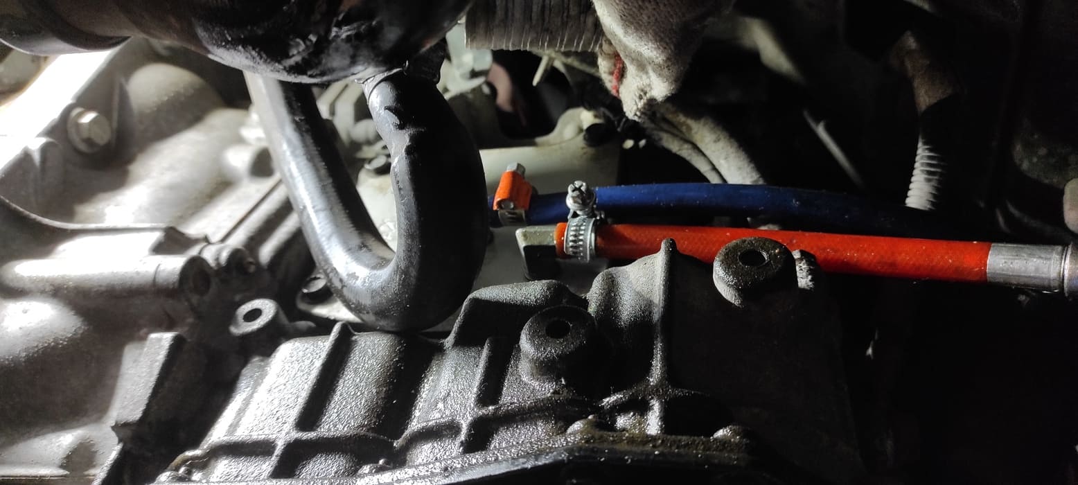 Теперь, переходник на своем месте. Вариатор готов к техобслуживанию. Но аппаратная замена начнётся чуть позже…